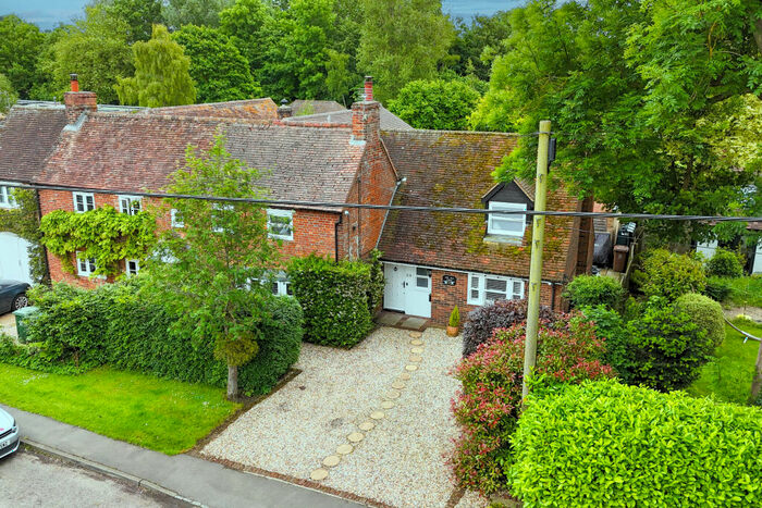 4 Bedroom Cottage For Sale In Worminghall, Buckinghamshire, HP18