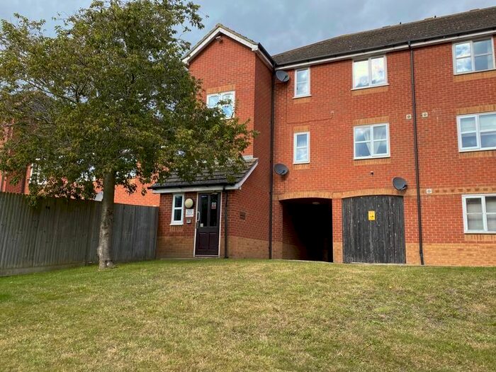 2 Bedroom Flat To Rent In Riverbank Way, Ashford, TN24