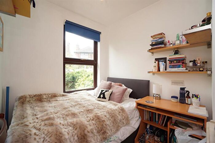 2 Bedroom Terraced House To Rent In Heavygate Road, Crookes, Sheffield, S10