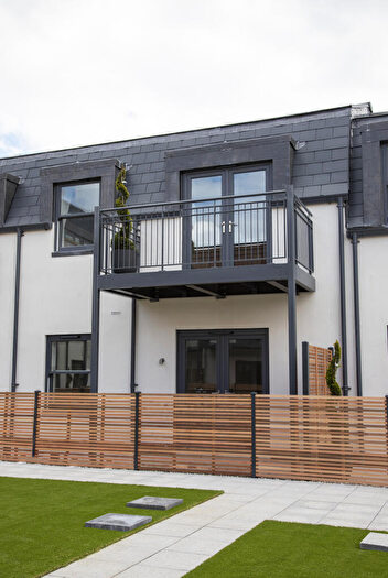 1 Bedroom Apartment To Rent In Old Market Place, Farnham, Surrey, GU9