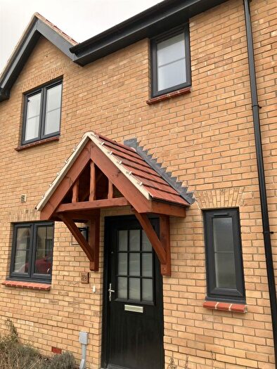 2 Bedroom Semi-detached House For Sale In Ginn Close, Over, CB24