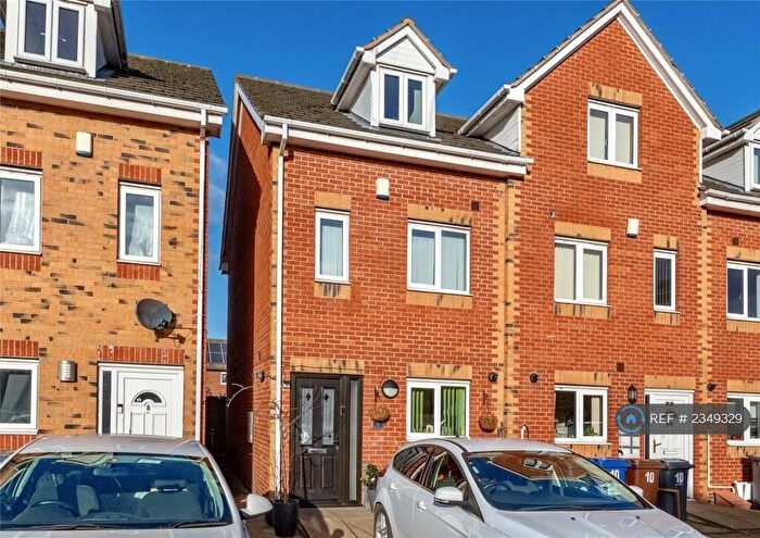 4 Bedroom End Of Terrace House To Rent In Halfway Close, Goldthorpe, Rotherham, S63