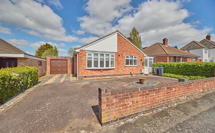 2 Bedroom Detached Bungalow For Sale In King Richard Road, Hinckley, LE10