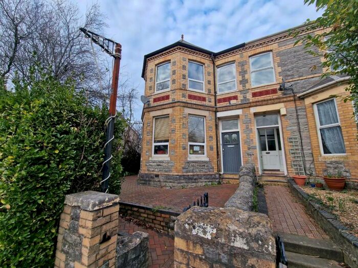 3 Bedroom Maisonette To Rent In Windsor Road, Penarth, CF64