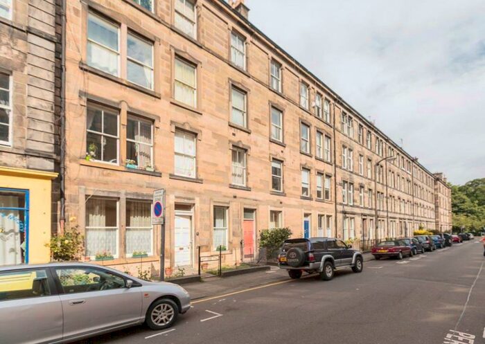 2 Bedroom Flat To Rent In Valleyfield Street, Tollcross, EH3