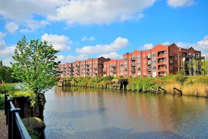 2 Bedroom Flat To Rent In Imperial Court, Walton Locks, Warrington, WA4