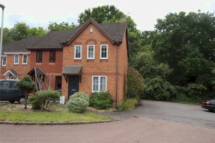2 Bedroom End Of Terrace House To Rent In Sen Close, Bracknell, Berkshire, RG42