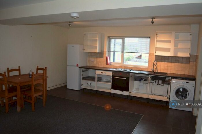 1 Bedroom Flat To Rent In Derby Road, Stapleford, Nottingham, NG9