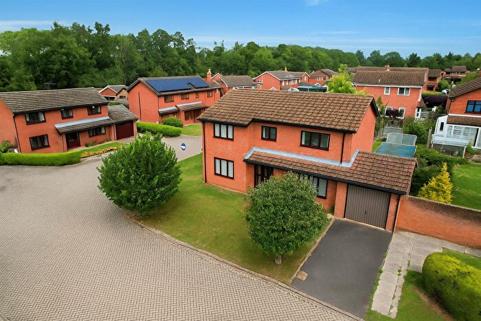 4 Bedroom Detached House For Sale In Sandwell Court, Two Mile Ash, Milton Keynes, MK8