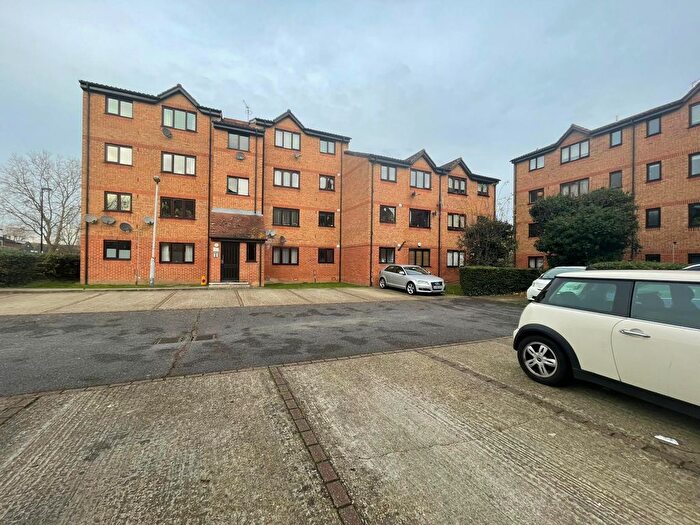 Studio To Rent In Glenville Grove, London, SE8