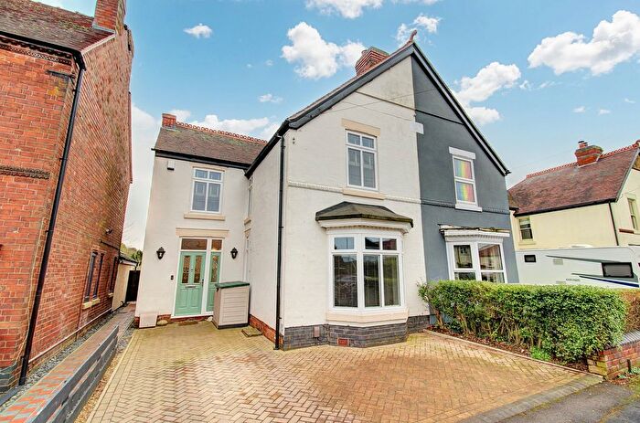 4 Bedroom Semi-Detached House For Sale In Overton Lane, Hammerwich, Burntwood, WS7