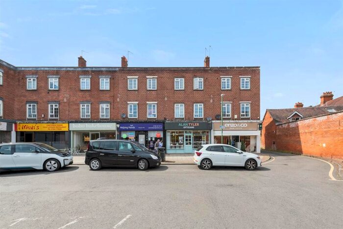 3 Bedroom Apartment To Rent In Station Road, Dorridge, B93