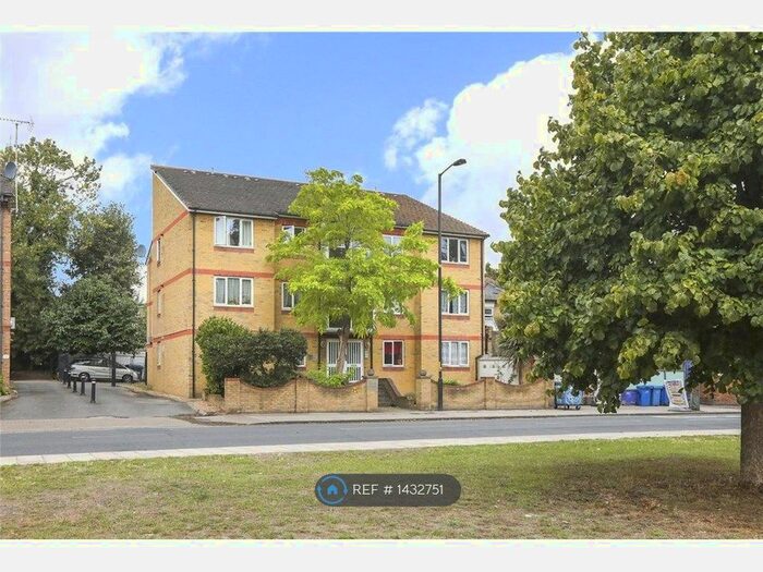 1 Bedroom Flat To Rent In Henley Court, London, SE15