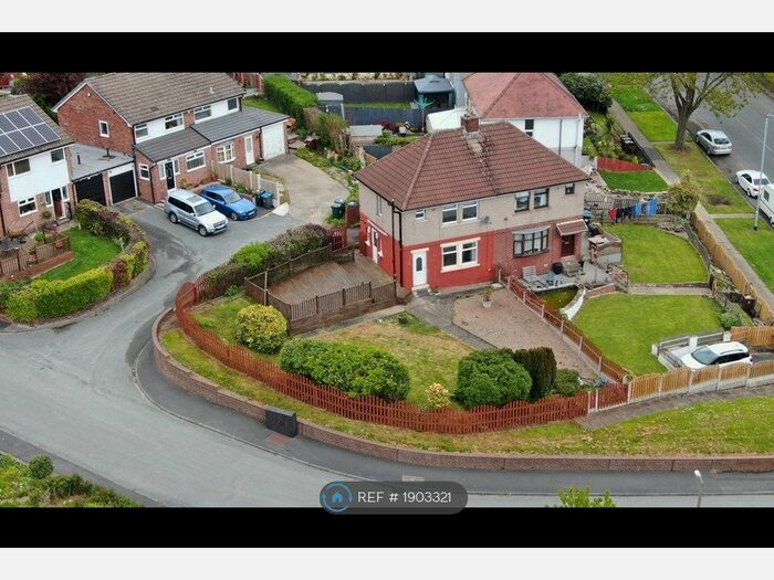 3 Bedroom Semi-Detached House To Rent In Griffe Road, Wyke, Bradford, BD12