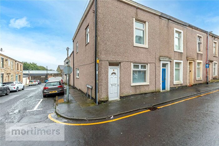 3 Bedroom End Terrace House For Sale In Glebe Street, Great Harwood, Blackburn, Lancashire, BB6