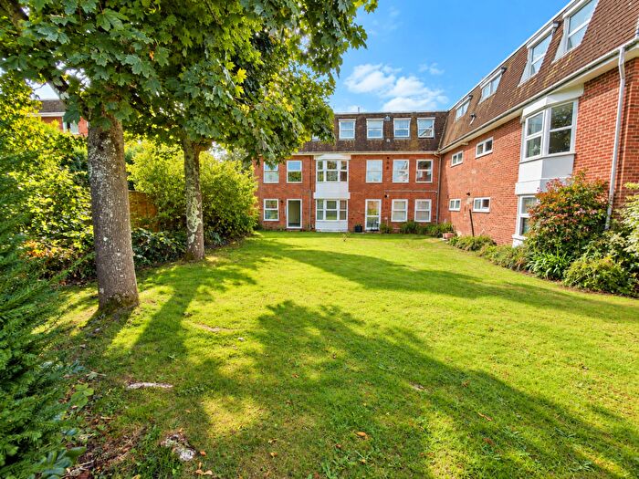 1 Bedroom Flat For Sale In Spring Road, Elm Court, SO19