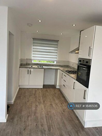 3 Bedroom Terraced House To Rent In Limefield Brow, Bury, BL9