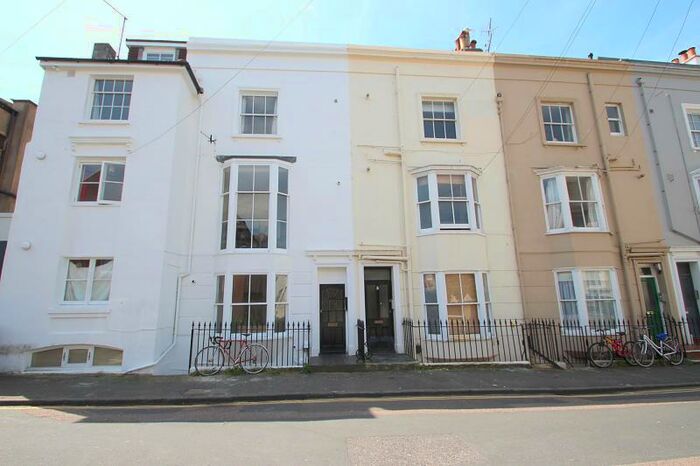 1 Bedroom Flat To Rent In Clarendon Place, Kemptown, Brighton, BN2