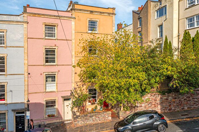 5 Bedroom End Of Terrace House For Sale In Ambra Vale, Bristol, BS8