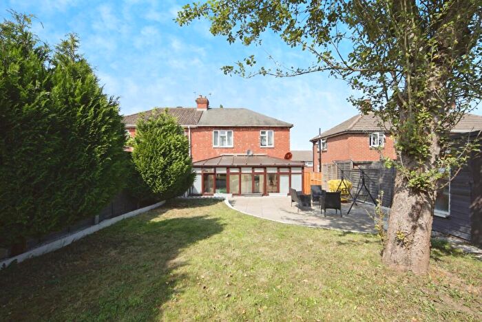 3 Bedroom Semi-Detached House For Sale In Cross Road, Keresley, Coventry, CV7