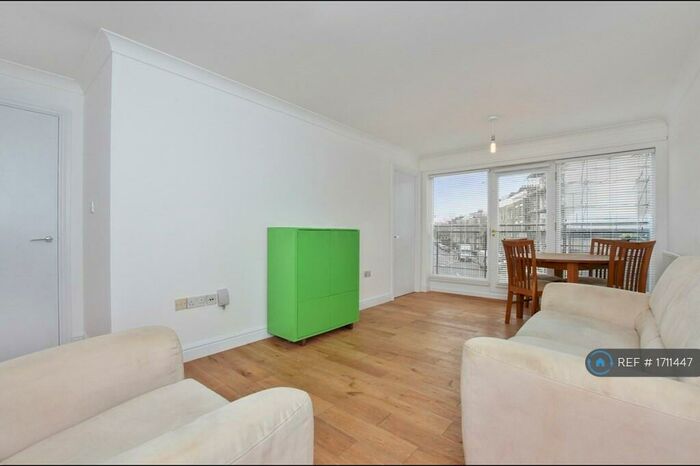 2 Bedroom Flat To Rent In Essex Road, London, N1