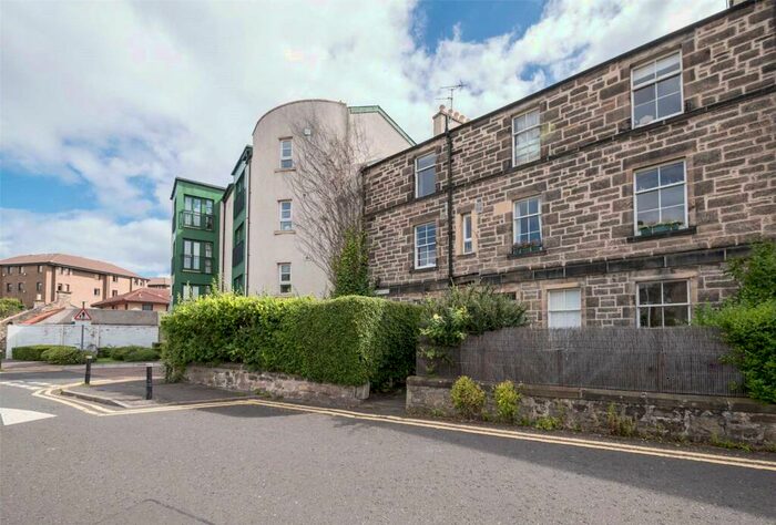 1 Bedroom Flat To Rent In Warriston Road, Edinburgh, EH3