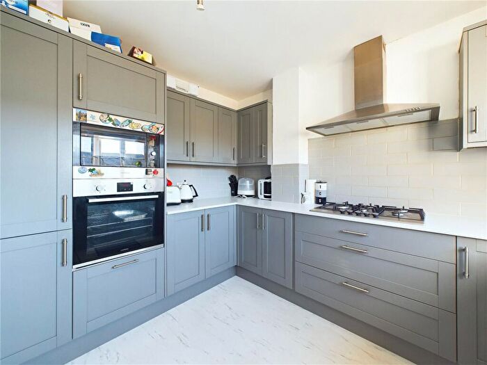 3 Bedroom End Of Terrace House For Sale In Monarch Gardens, Leamington Spa, Warwickshire, CV31