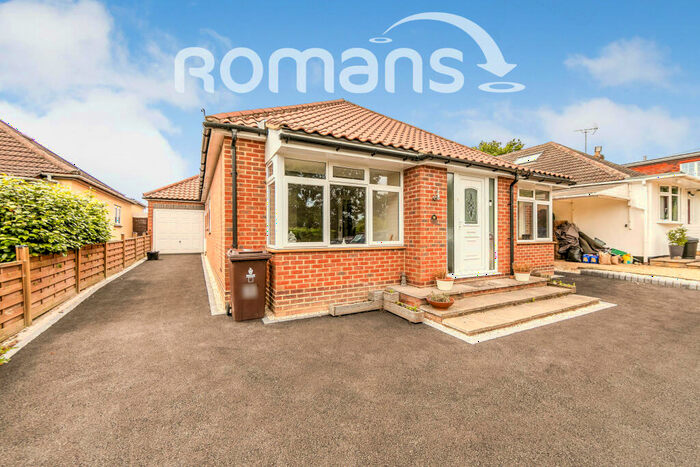 4 Bedroom Bungalow To Rent In Loddon Bridge Road, RG5