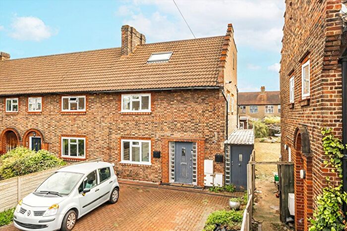 2 Bedroom Maisonette To Rent In Bakers End, Wimbledon Chase, SW20