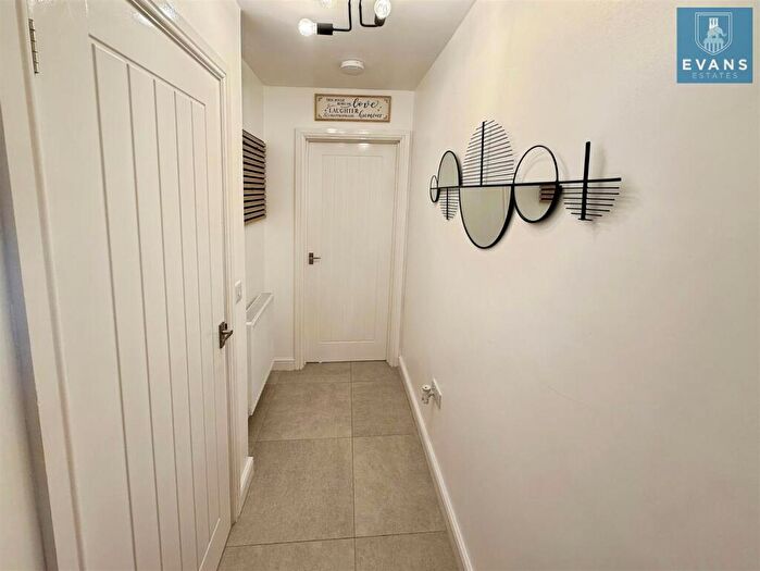 2 Bedroom Semi-Detached House For Sale In Marra Close, Keresley End, Coventry, CV7