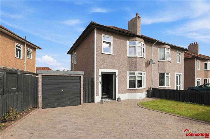3 Bedroom Semi-Detached House For Sale In Drumsargard Road, Burnside, Glasgow, G73