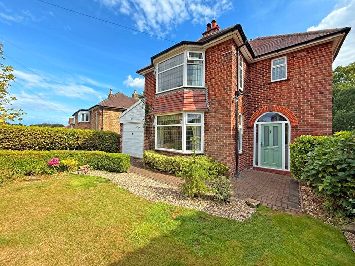 3 Bedroom Detached House For Sale In Lady Ediths Avenue, Newby, Scarborough, YO12