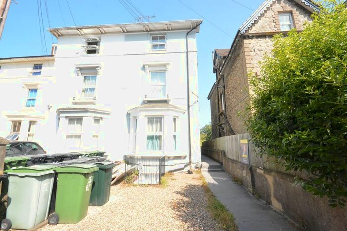 Studio To Rent In Bower Mount Road, Maidstone, ME16