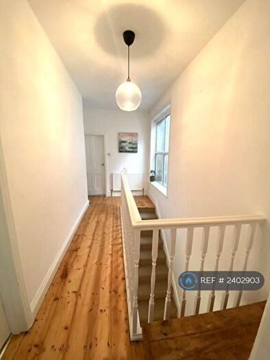 2 Bedroom Flat To Rent In Castlemain Avenue, Bournemouth, BH6