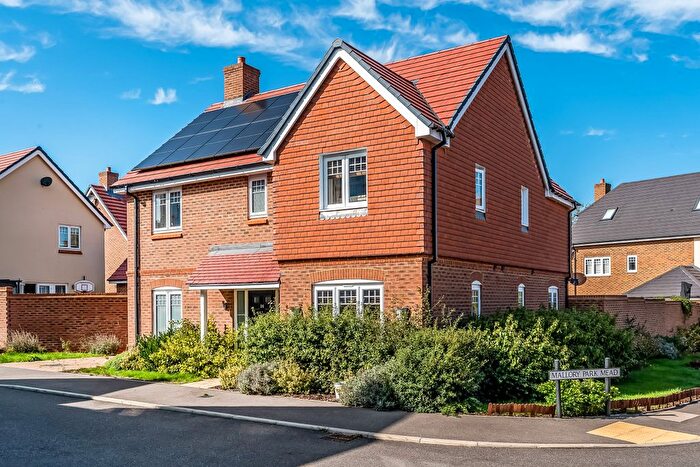4 Bedroom Detached House For Sale In Hailwood Drive, Edenbridge, Kent, TN8