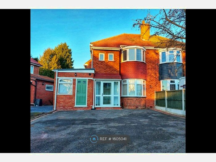 4 Bedroom Semi-Detached House To Rent In Sandon Road, Wolverhampton, WV10