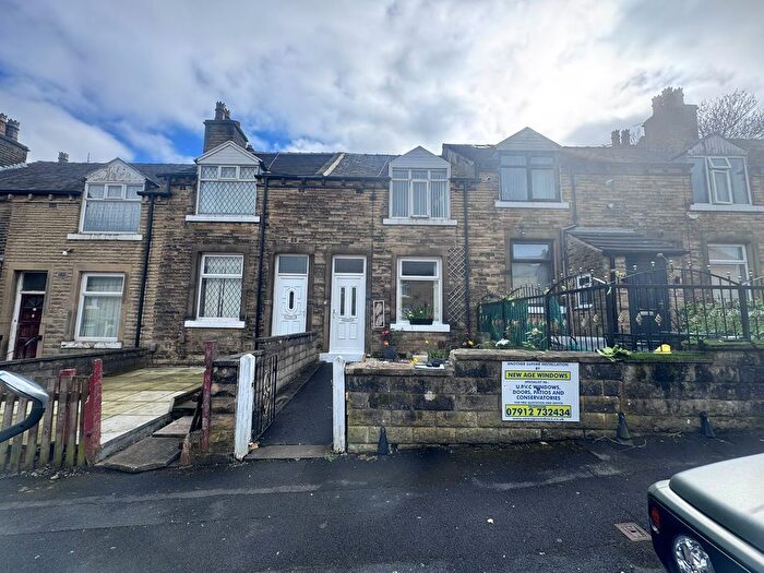 2 Bedroom Terraced House For Sale In Bleasdale Avenue, Huddersfield, HD2