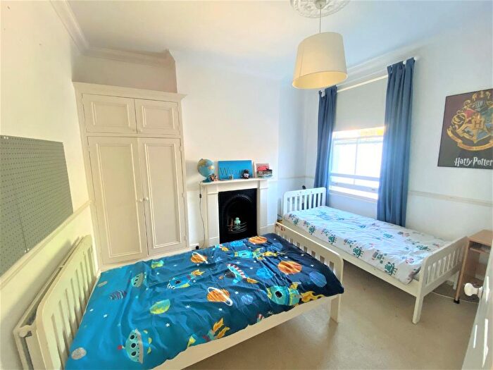 5 Bedroom Property To Rent In Kinver Road, Sydenham, London, SE26