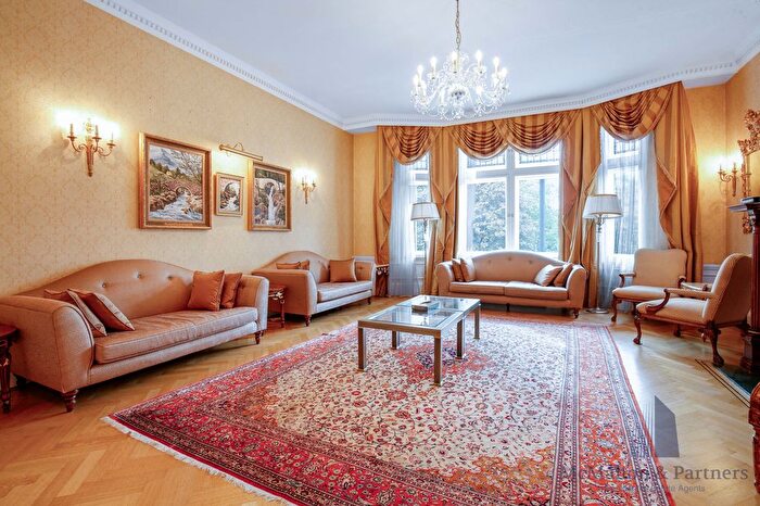5 Bedroom Flat To Rent In Kensington High Street, London, W8