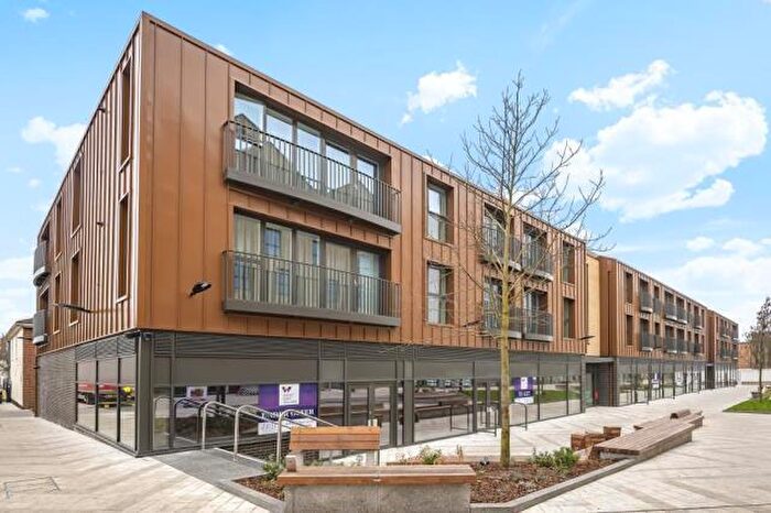 3 Bedroom Apartment To Rent In Botley, Oxfordshire, OX2