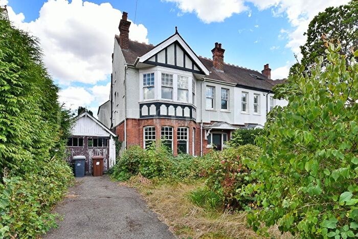 5 Bedroom Semi Detached House For Sale In Darkes Lane, Potters Bar, EN6