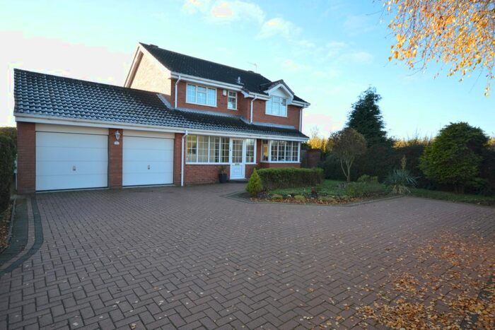4 Bedroom Detached House To Rent In Wykeham Grove, Perton, Wolverhampton, WV6