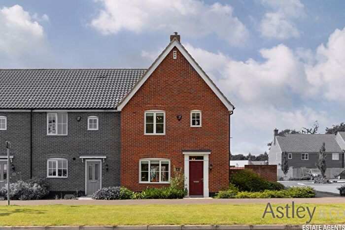 3 Bedroom End Of Terrace House For Sale In Heron Close, Atlantic Avenue, Sprowston, Norwich, NR7
