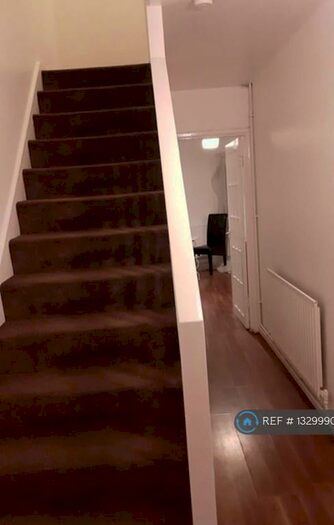 2 Bedroom Flat To Rent In Gilpin House, London, N9