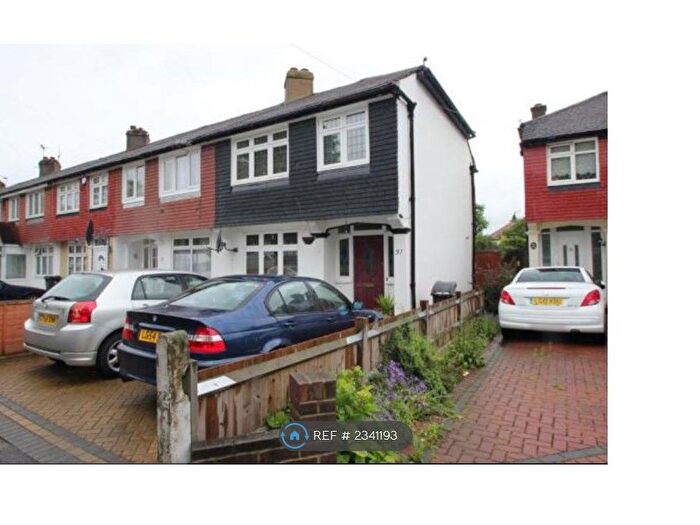 3 Bedroom End Of Terrace House To Rent In Barnsbury Crescent, Surbiton, KT5