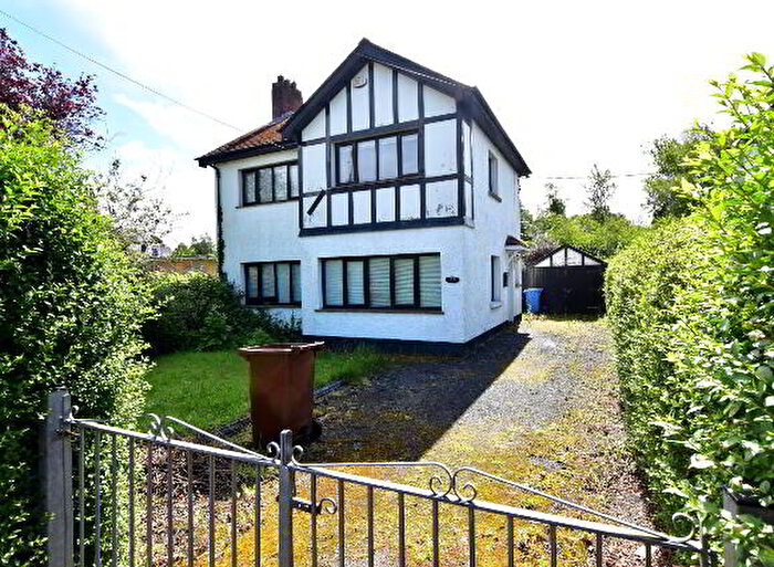 3 Bedroom Detached TownHouse For Sale In Queensway, Derriaghy, BT17