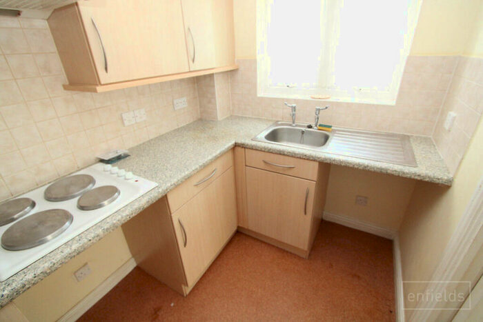 2 Bedroom Flat For Sale In Oakley Road, Southampton, SO16