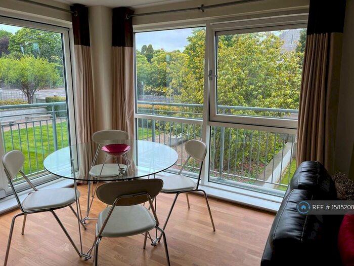 2 Bedroom Flat To Rent In Queens Highlands, Aberdeen, AB15