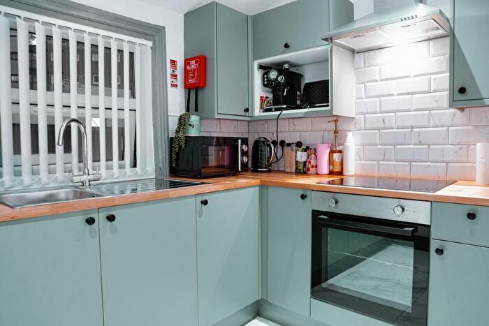 12 Bedroom House To Rent In Great Crosshall Street, Liverpool, L3