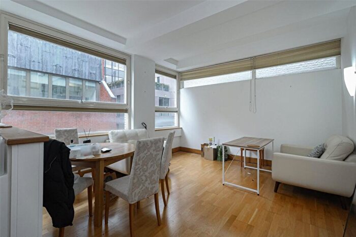 1 Bedroom Apartment For Sale In Greystoke Place, Holborn, EC4A - Photo 3